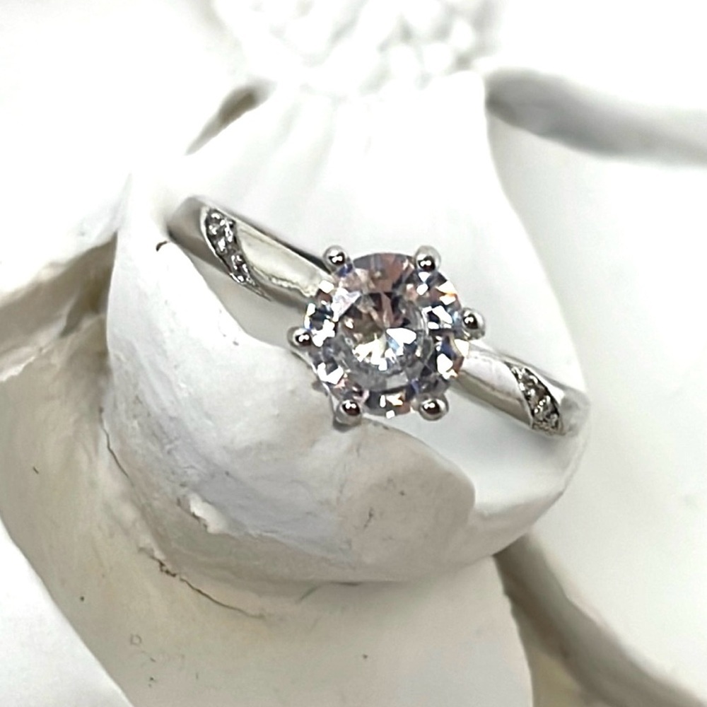 Solitaire Large Size Crystal & Small Crystals On Sides set in Sterling
